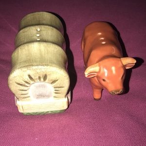Vintage Mexican salt and pepper shakers
